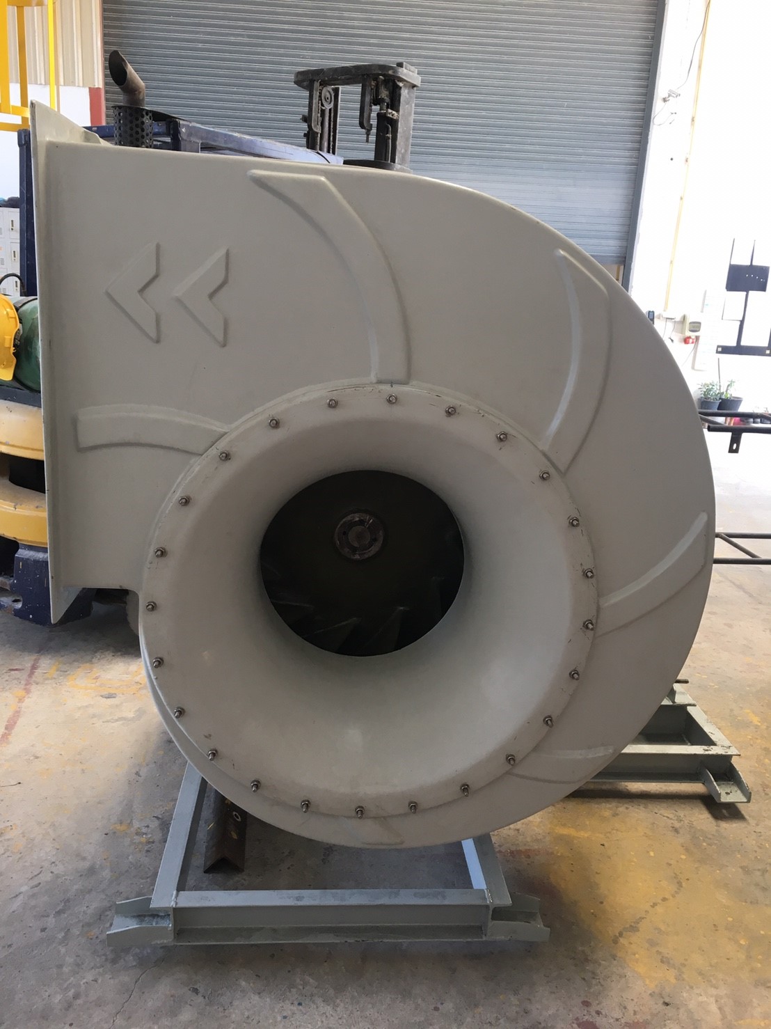 ด้านหน้า FRP Blower และช่องลมเข้า